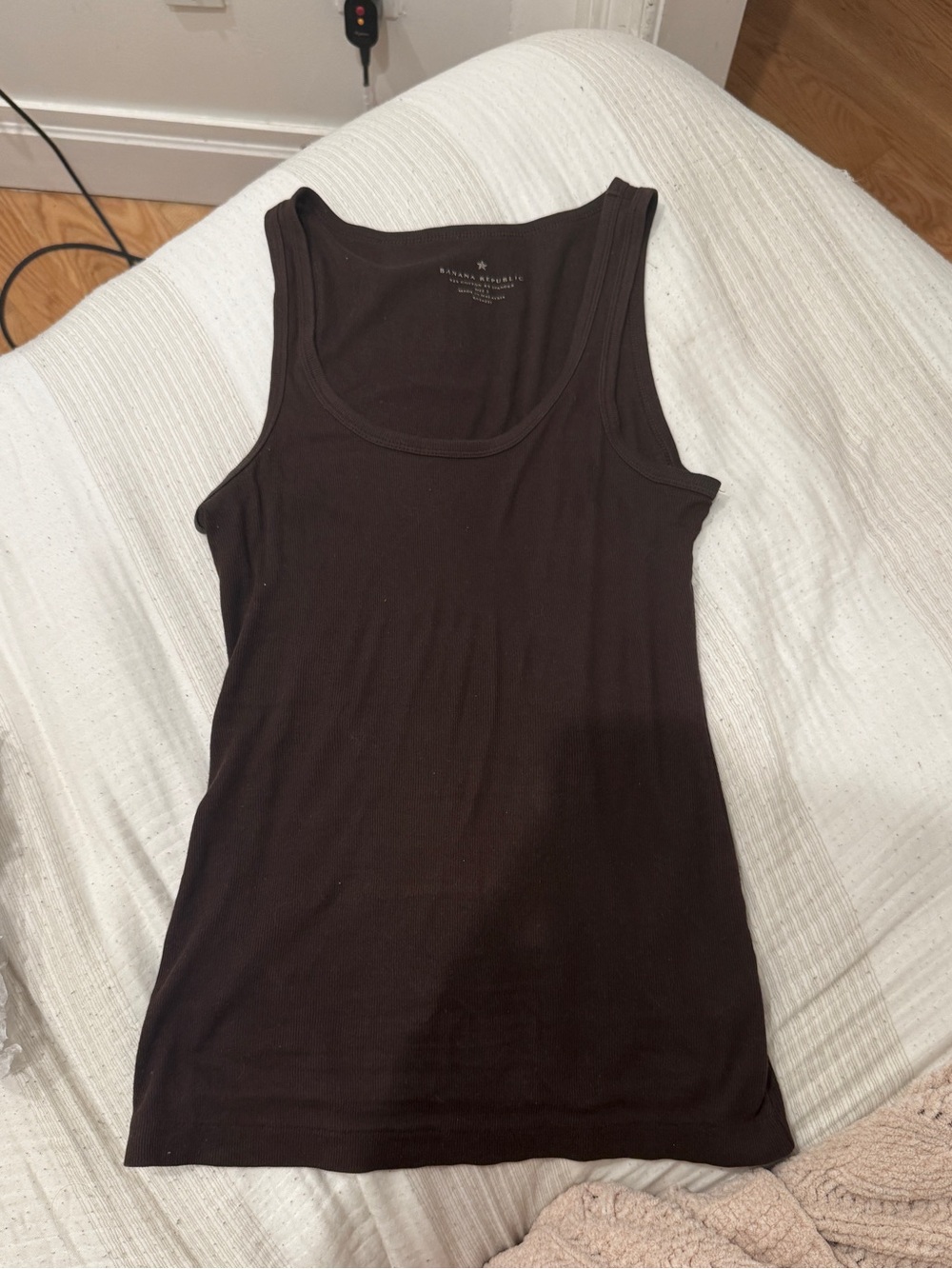 Banana Republic Women's chocolate brown Ribbed Scoop Tank